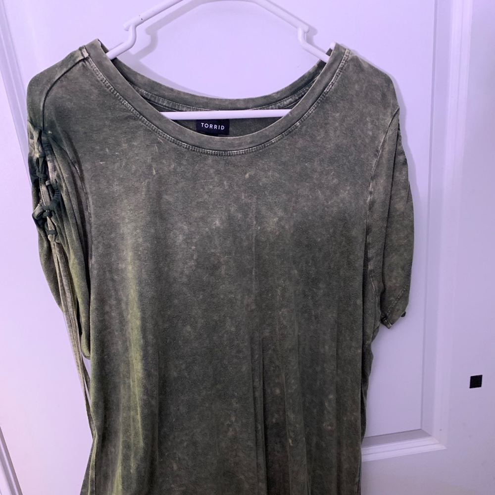 Olive green lace up sleeve tee shirt